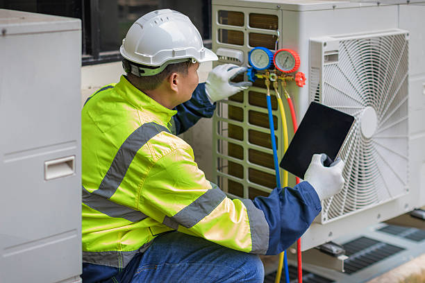 Professional Ac Installation technician working in Celeste, TX